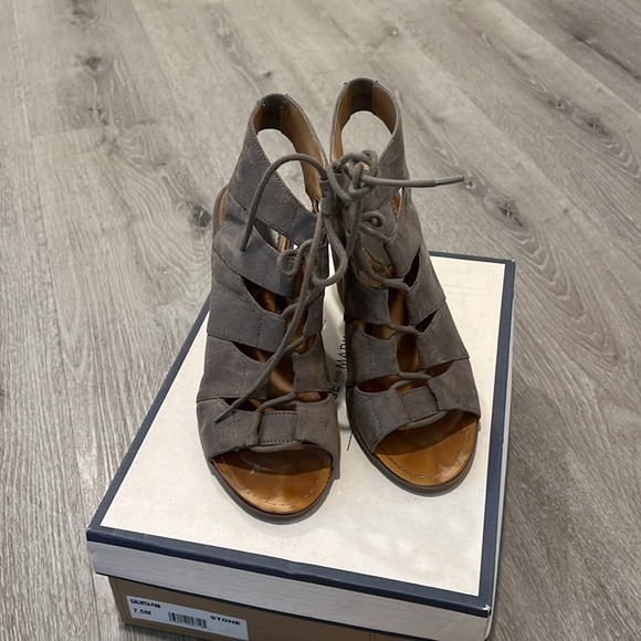 Wedges - Picture 2 of 4